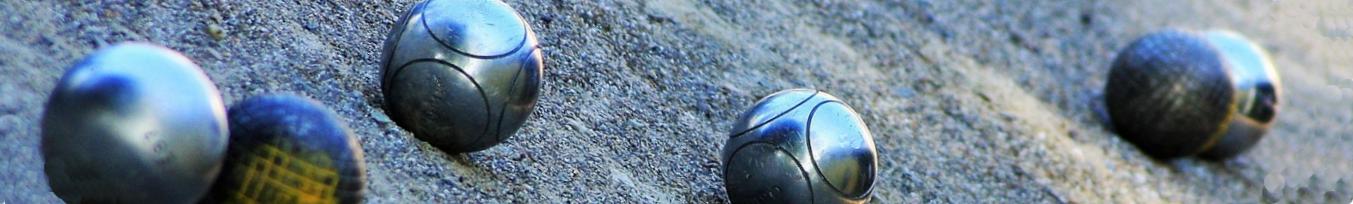 Boules on sand